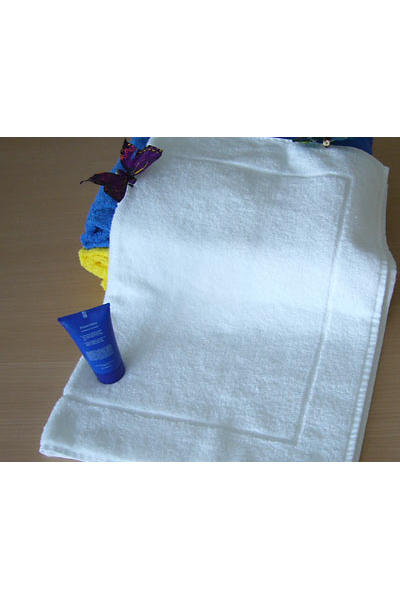 Produktansicht: Weißer Frottee-Duschvorleger Produktansicht: Weißer Frottee-Duschvorleger